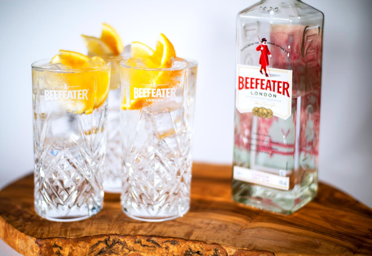 En Beefeater & Tonic er og bliver for altid, én af Gintossens foretrukne go-to Ginner – og den er billigt tilgængelig næsten overalt. En Beefeater & Tonic er og bliver for altid, én af Gintossens foretrukne go-to Ginner – og den er billigt tilgængelig næsten overalt.