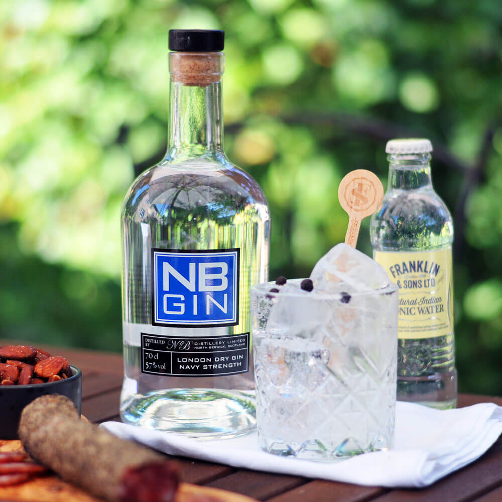 Franklin & Sons Tonic - her med den lækre NB Navy Strength Gin Franklin & Sons Tonic - her med den lækre NB Navy Strength Gin